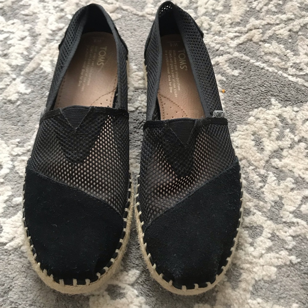 Toms